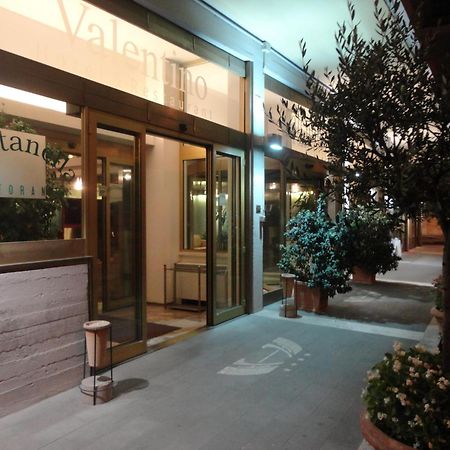 Hotel Valentino Terni Exteriör bild